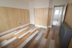 Dining room- click for photo gallery